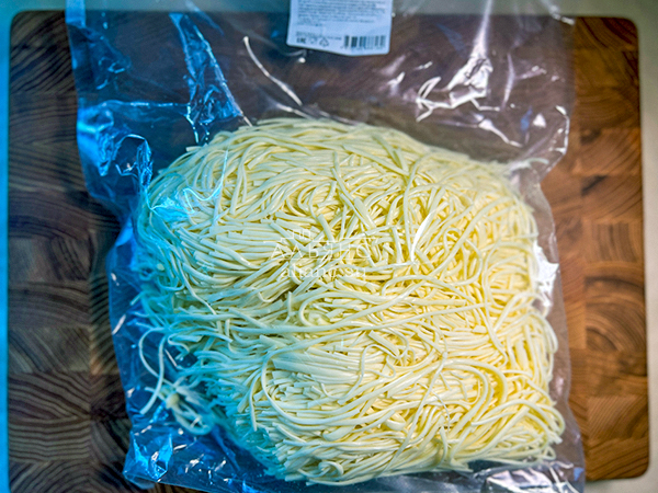Сырный продукт ФЕРМЕРСКИЙ паутинка белая в Железнодорожном