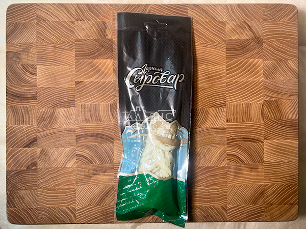 Сыр 100 гр ГОРНЫЙ СЫРОВАР (Косичка с укропом и чесноком) в Железнодорожном