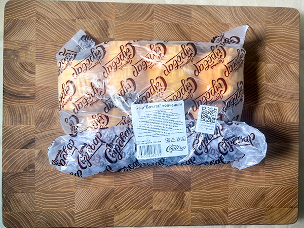 Сыр 1 кг ГОРНЫЙ СЫРОВАР (Бочата копчёный) в Железнодорожном